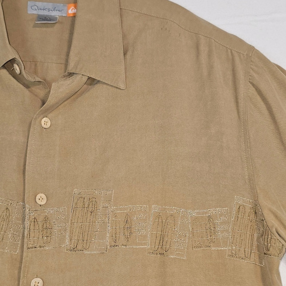 Y2K Quiksilver Men Short Sleeve Button Down Shirt Tan Surfboard Embroidered‎ M